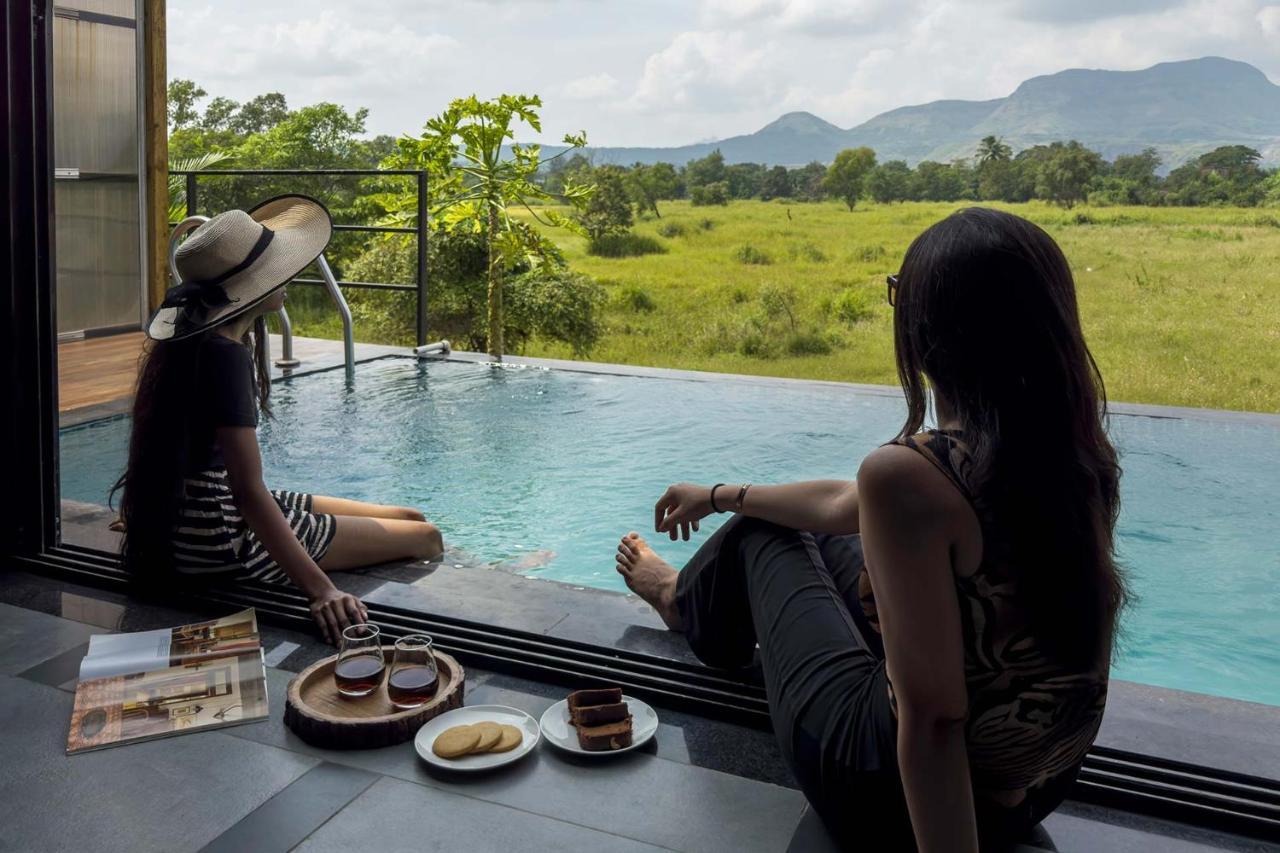 Two Villa By Stayvista With Infinity Pool, Farm & Mountain Views, Modern Interiors Karjat Eksteriør bilde